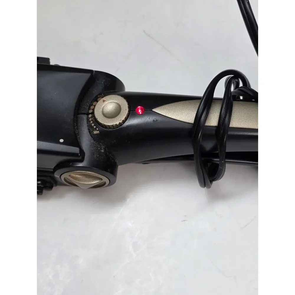 Remington Protect & Shine S-3000i Flat Iron 2.5 FOR PARTS / REPAIR ONLY